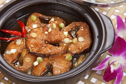 cách chế biến cá tầm kho tộ